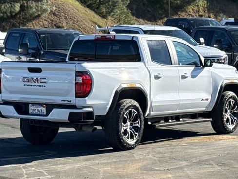 Used 2024 GMC Canyon AT4 w/ Technology Package image 4