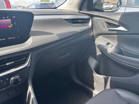 Used 2025 Buick Encore GX Preferred image 33