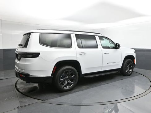 New 2026 Jeep Grand Wagoneer Limited image 15