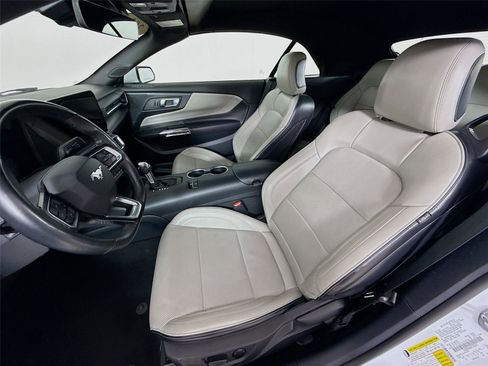 Used 2024 Ford Mustang Premium image 11