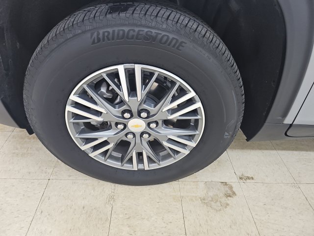 Used 2026 Chevrolet Traverse LT FWD image 28