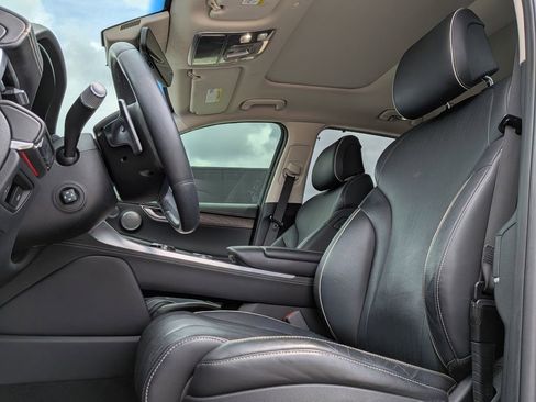 Used 2023 Genesis GV80 2.5T w/ Prestige Package image 13