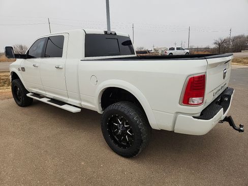 Used 2018 RAM 3500 Laramie Longhorn image 7