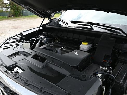 Used 2023 INFINITI QX60 Sensory w/ Vision Package FWD image 18