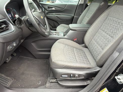 Used 2024 Chevrolet Equinox LT AWD/4WD image 16