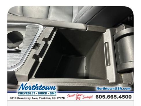 Used 2023 Buick Enclave Essence w/ Sport Touring Edition AWD/4WD image 25