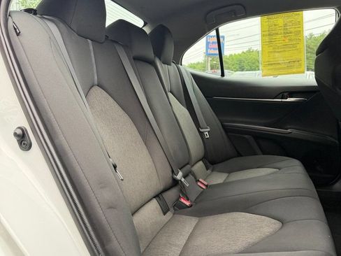 Used 2022 Toyota Camry LE w/ Carpet Mat Package (TMS) FWD image 12