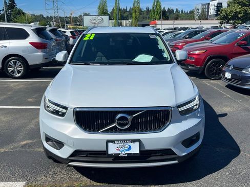Used 2021 Volvo XC40 T5 Momentum w/ Climate Package AWD/4WD image 5