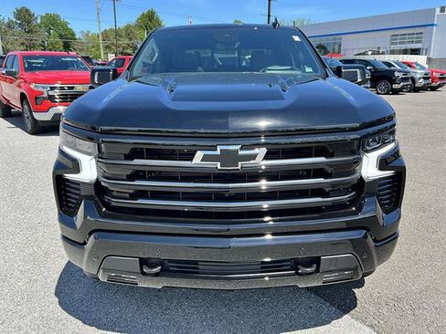 New 2026 Chevrolet Silverado 1500 High Country w/ Midnight Edition AWD/4WD image 9