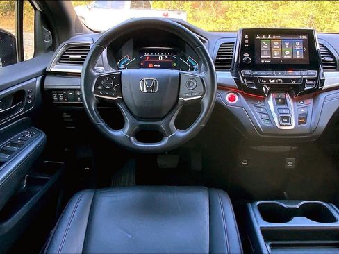 Used 2023 Honda Odyssey Sport image 9