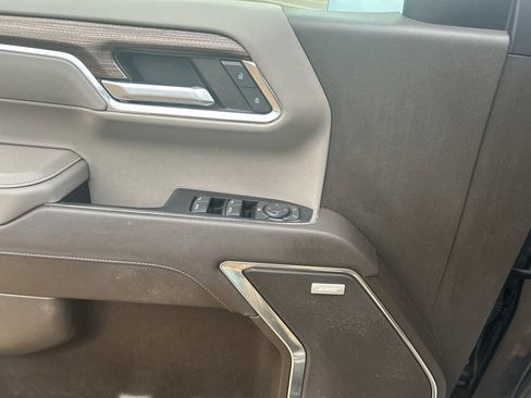 Used 2023 Chevrolet Silverado 1500 RST image 25