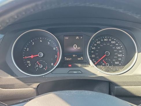 Used 2018 Volkswagen Tiguan SEL image 28