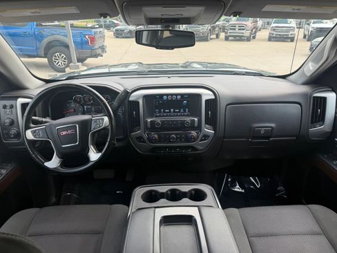 Used 2018 GMC Sierra 1500 SLE w/ SLE Value Package AWD/4WD image 19