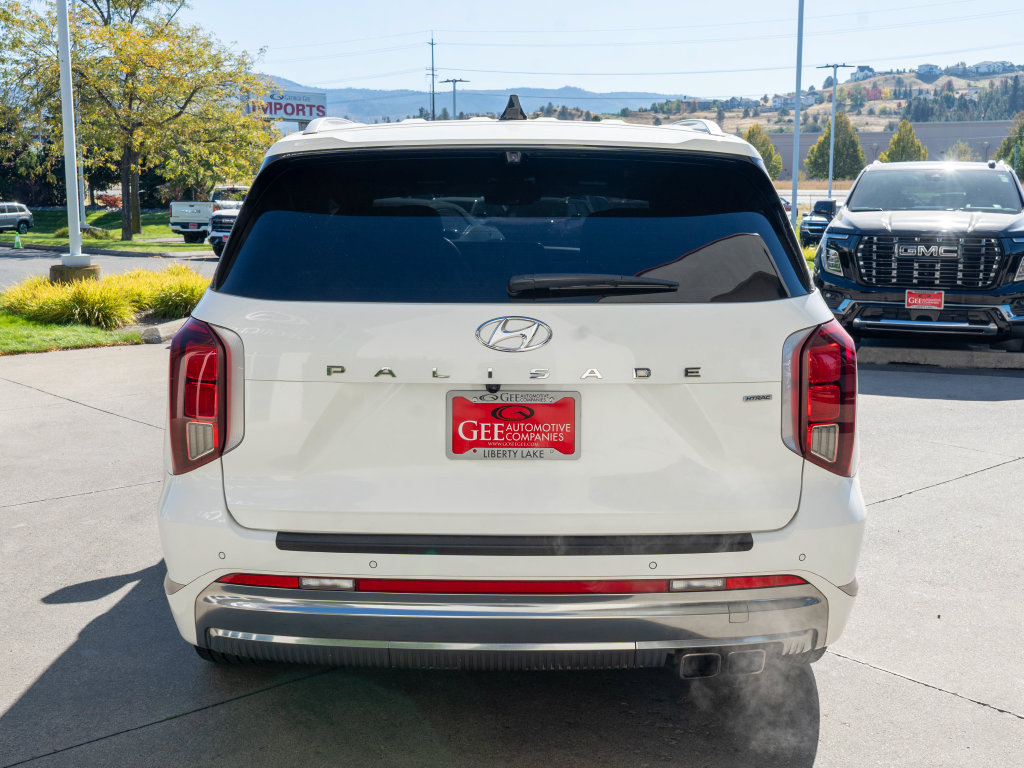 Used 2023 Hyundai Palisade Calligraphy AWD/4WD image 6