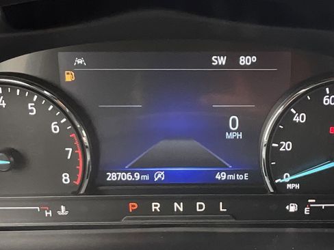 Used 2024 Ford Explorer XLT w/ Equipment Group 202A AWD/4WD image 11
