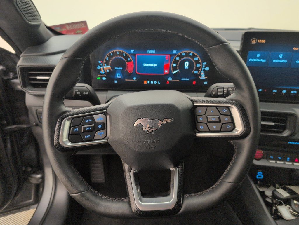 Used 2025 Ford Mustang Coupe RWD image 24