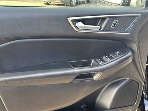 Certified 2023 Ford Edge SEL w/ Convenience Package image 9