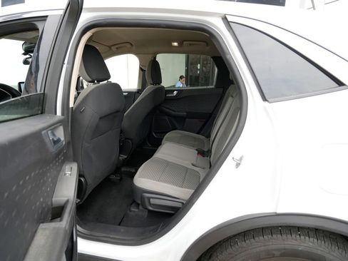 Used 2020 Ford Escape SE FWD image 24