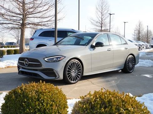 Used 2026 Mercedes-Benz C 300 4MATIC Sedan image 3