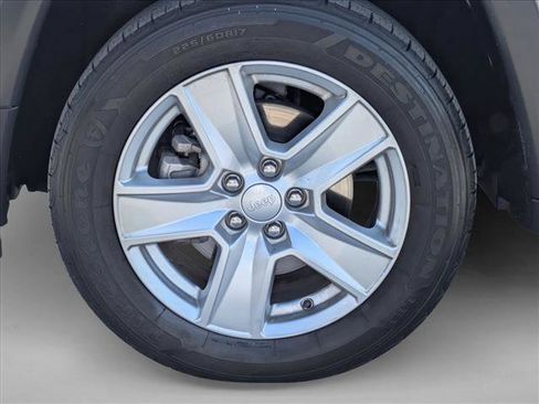 Used 2022 Jeep Compass Latitude AWD/4WD image 23