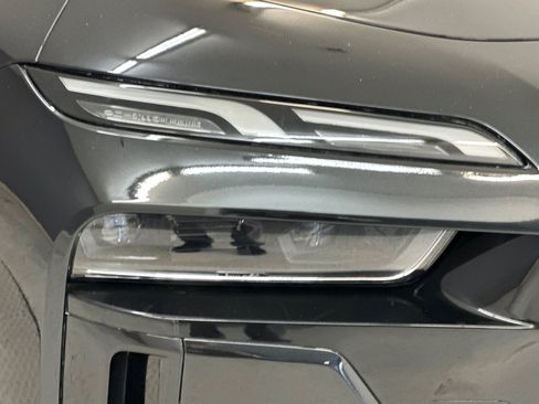 Certified 2023 BMW 740i w/ Parking Assistance Package image 10