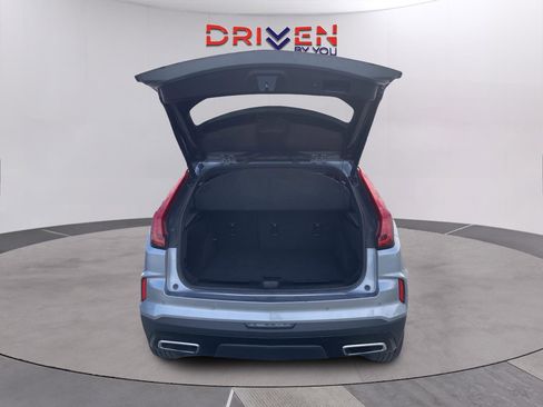 Used 2024 Cadillac XT4 Premium Luxury image 32