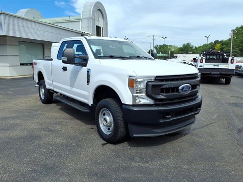 Used 2020 Ford F250 XL w/ Power Equipment Group AWD/4WD image 7