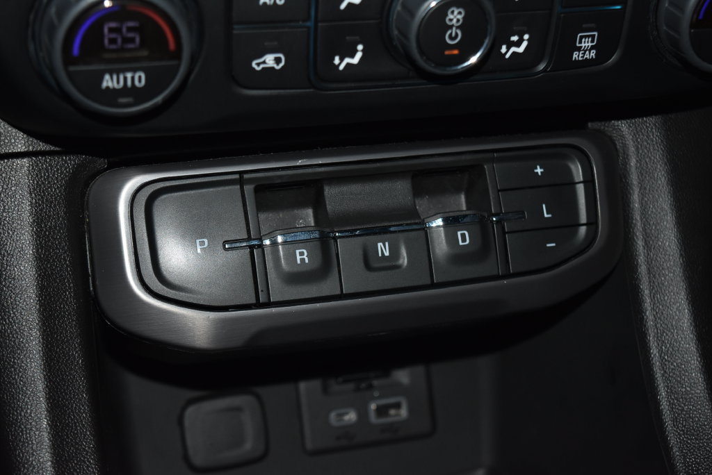 Used 2023 GMC Acadia AT4 w/ Trailering Package AWD/4WD image 16