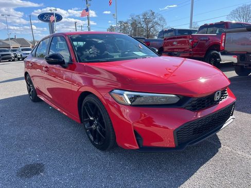 Used 2025 Honda Civic Sport image 3
