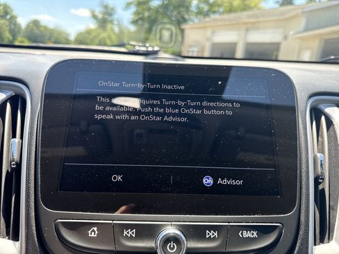 Used 2023 Chevrolet Malibu LT FWD image 3