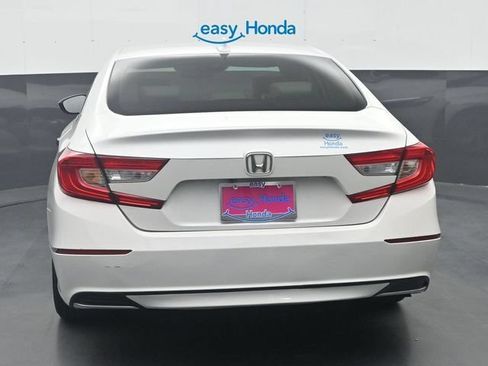 Used 2018 Honda Accord EX image 6