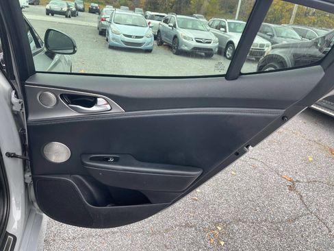 Used 2019 Kia Stinger GT1 image 34