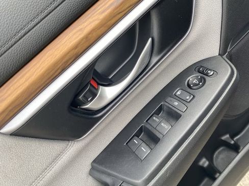 Used 2017 Honda CR-V EX image 27