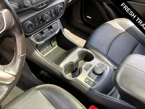 Used 2022 GMC Terrain AT4 w/ Infotainment Package II AWD/4WD image 8