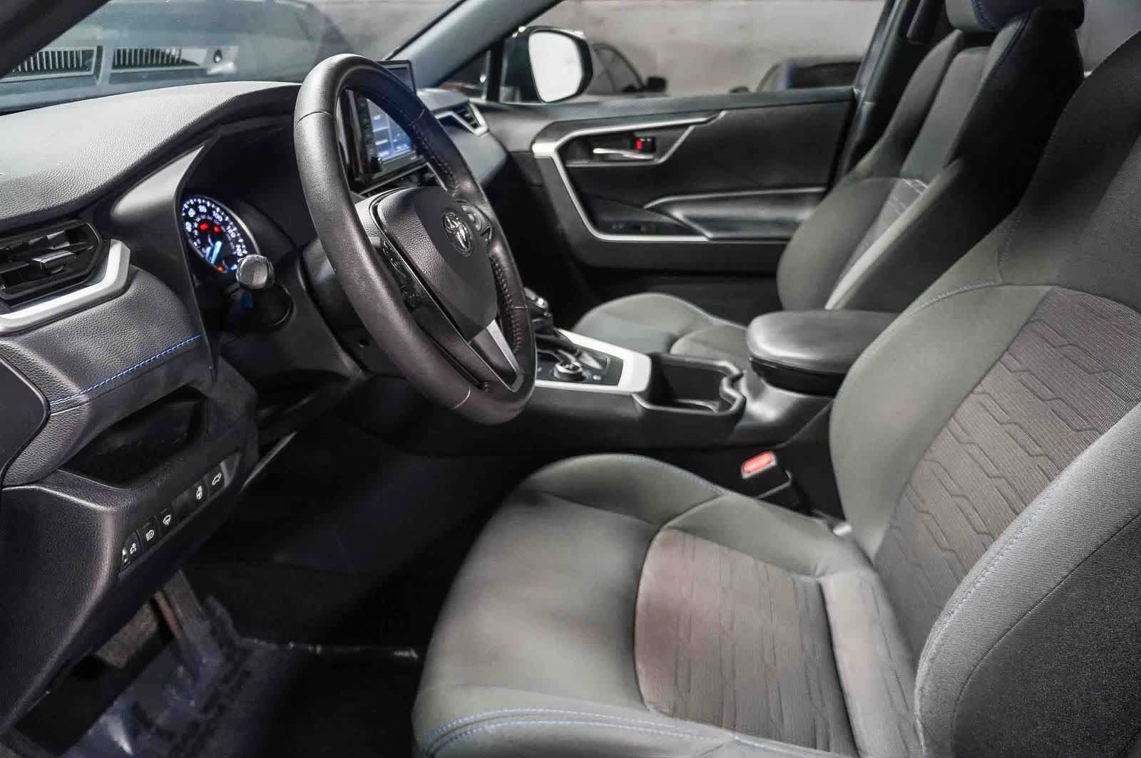 Certified 2022 Toyota RAV4 SE w/ Convenience Package AWD/4WD image 21