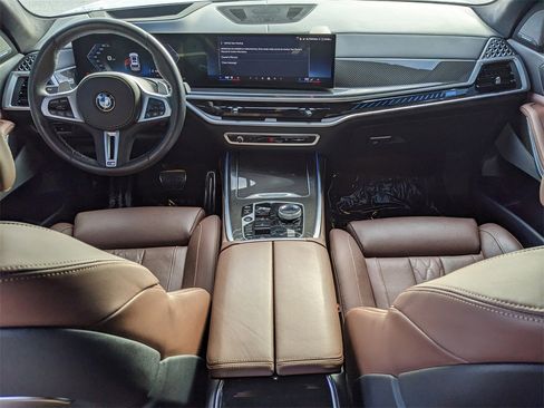 Used 2024 BMW X7 M60i w/ Executive Package image 8