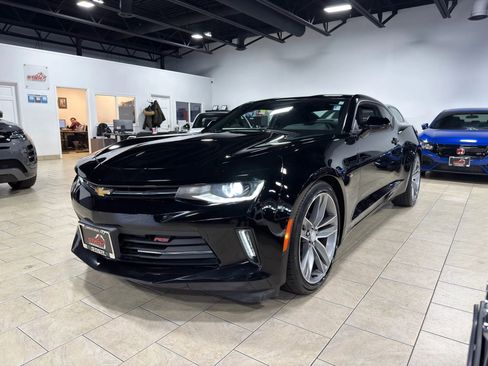 Used 2018 Chevrolet Camaro LT w/ RS Package image 9