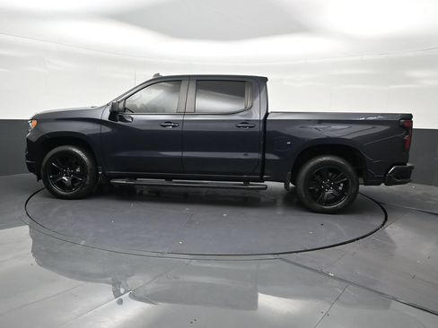 Used 2023 Chevrolet Silverado 1500 RST RWD image 2