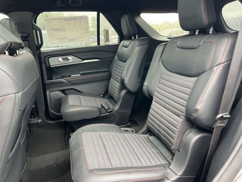 New 2026 Ford Explorer ST-Line w/ ST-Line Street Pack AWD/4WD image 29