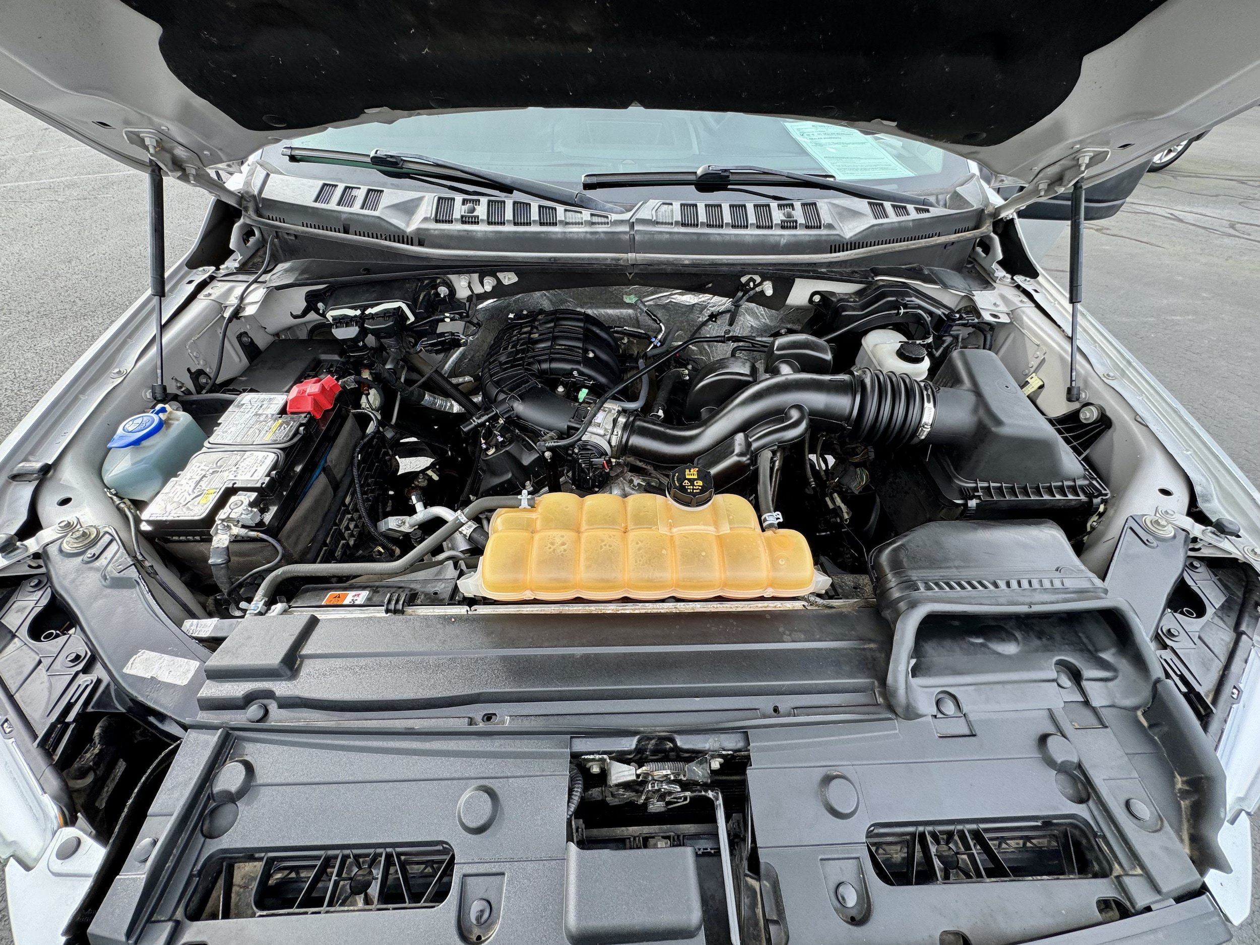 Used 2016 Ford F150 XL w/ Equipment Group 101A Mid AWD/4WD image 19