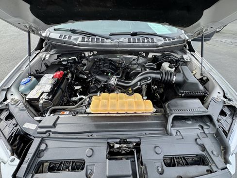 Used 2016 Ford F150 XL w/ Equipment Group 101A Mid AWD/4WD image 19