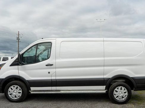 Used 2025 Ford Transit 250 Low Roof w/ Exterior Upgrade Package RWD image 9