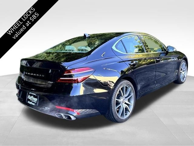Used 2022 Genesis G70 2.0T w/ Prestige Package AWD/4WD image 9