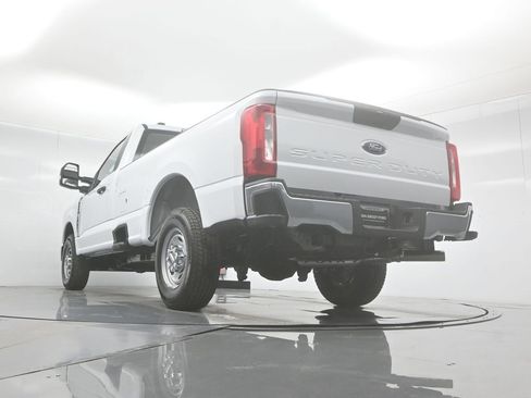 New 2026 Ford F250 XL w/ XL Chrome Package image 44