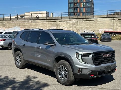 Used 2025 GMC Acadia AT4 AWD/4WD image 3
