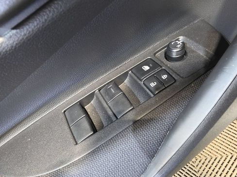 Used 2026 Toyota Corolla LE FWD image 15
