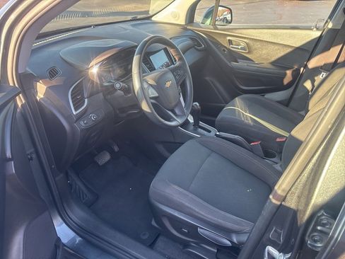 Used 2019 Chevrolet Trax LS image 13