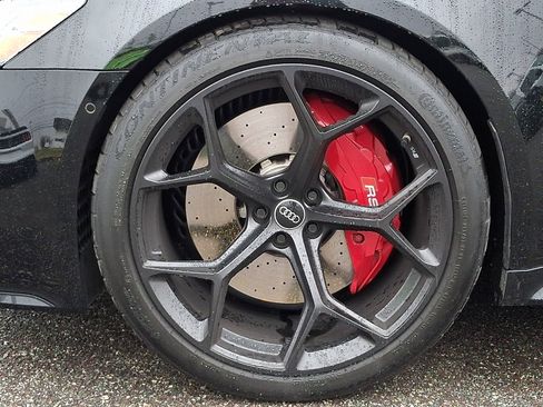 Used 2024 Audi RS 6 performance image 28