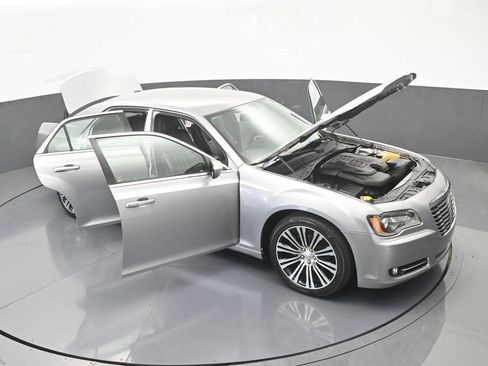Used 2014 Chrysler 300 S image 67