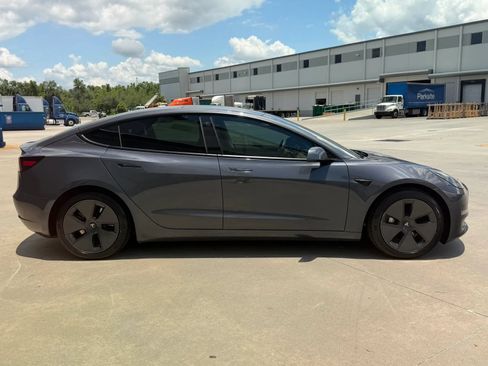 Used 2021 Tesla Model 3 Standard Range Plus RWD image 6